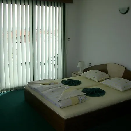 Ξενοδοχείο Levteri Πριμόρσκο