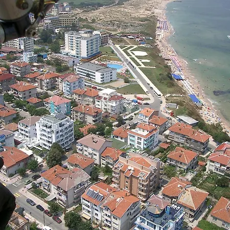 ホテル Levteri プリモルスコ